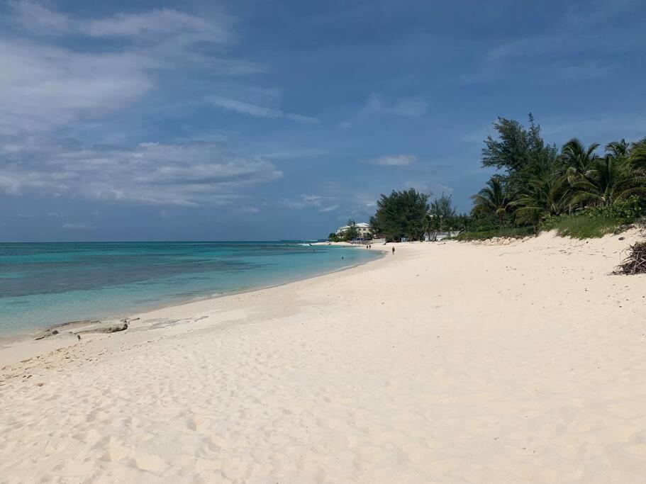 Beach'Nbarefoot Nassau Exterior foto