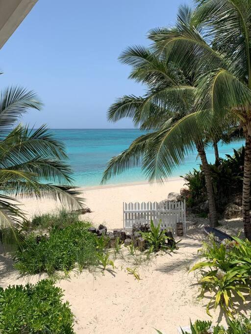 Beach'Nbarefoot Nassau Exterior foto